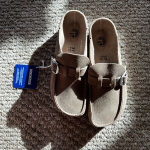 Birkenstock women’s Tan Suede Moccasins